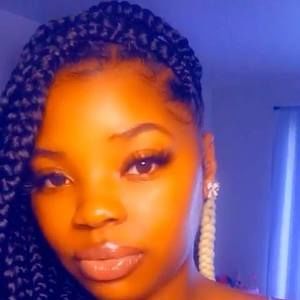 Meet your Posher, Symone